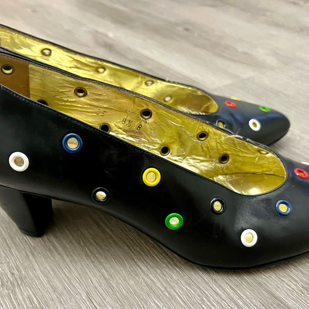 Vintage STEIGER Italian Leather Black Pumps w/ multi-colored grommets size 8.5